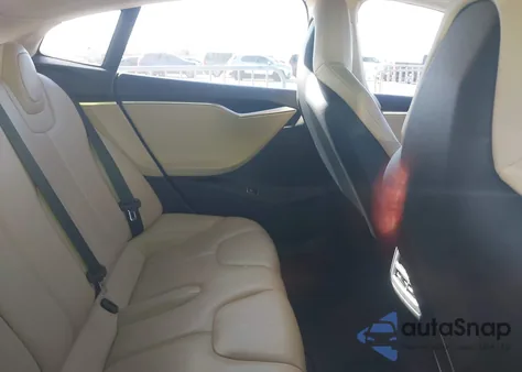 2014 Tesla Model S P85 из США, поврежденный, VIN 5YJSA1H13EFP39784